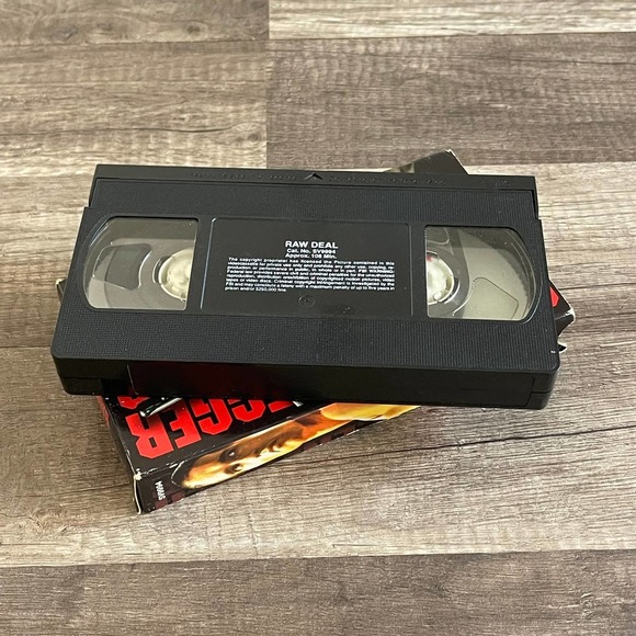 RAW DEAL - ARNOLD SCHWARZENEGGER [ VHS ] ANCHOR BAY - Picture 6 of 6